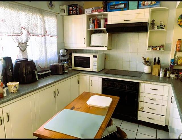 3 BEDROOM HOUSE FOR SALE IN SUNWARD PARK